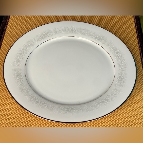 Vintage Discontinued Noritake Cumberland Dinner Plate Replacement - Picture 4 of 15